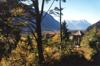 Herbststimmung am Kalvarienberg - Blick über das Loisachtal zum Wettersteingebirge