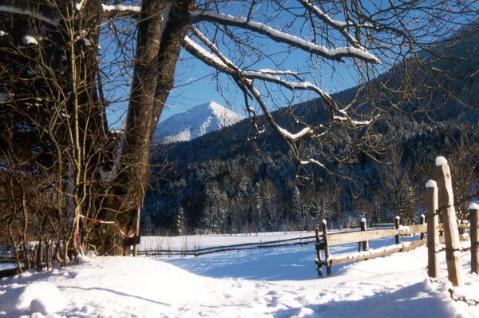 Winterlandschaft mit Simetsberg